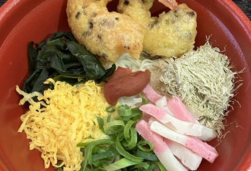 ～昆布水で作った～ 塩こんぶ入り海老天そうめん